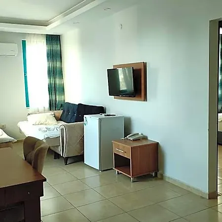Hotel Wonder Life Side