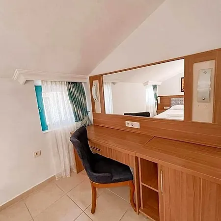Hotel Wonder Life